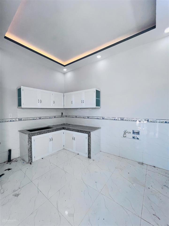 Nhà mới ngay góc, đường ô tô 2wc 2pn 32m2, ngã 3 giòng, hỗ trợ vay, khu đông dân
