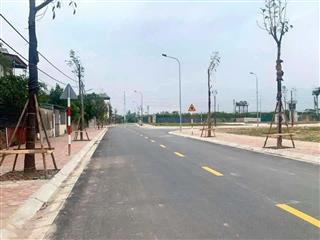 Bán lô duy nhất 82.5m2 đấu giá x1  thôn đìa  nam hồng