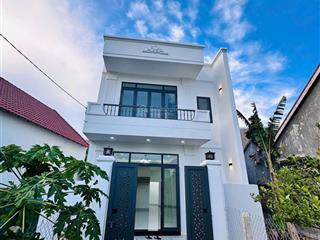 Bán nhà 1 trệt 1 lầu trung tâm thị trấn diên khánh, khánh hòa. ô tô vào nhà, giá tốt