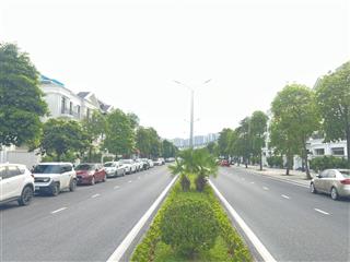 Cần bán nhanh shop hải âu 2. gần vincom, sát biển hồ, đường lớn 30m, vỉa hè rộng. hướng chính nam