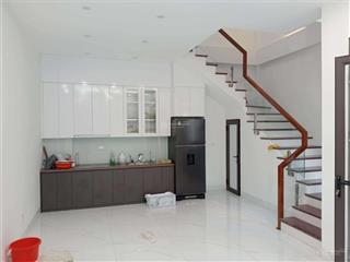 Bán nhà 5 tầng trầu quỳ  gia lâm, vị trí đẹp  giá chỉ 5.9 tỷ