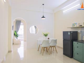Căn hộ 1 phòng ngủ ban công ngay emart gò vấp