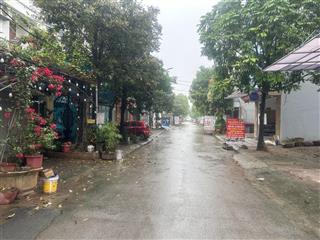 Chính chủ bán lô 100m khu đấu giá dg02 trung tâm thị trấn. kinh doanh đông đúc.  0985 242 ***