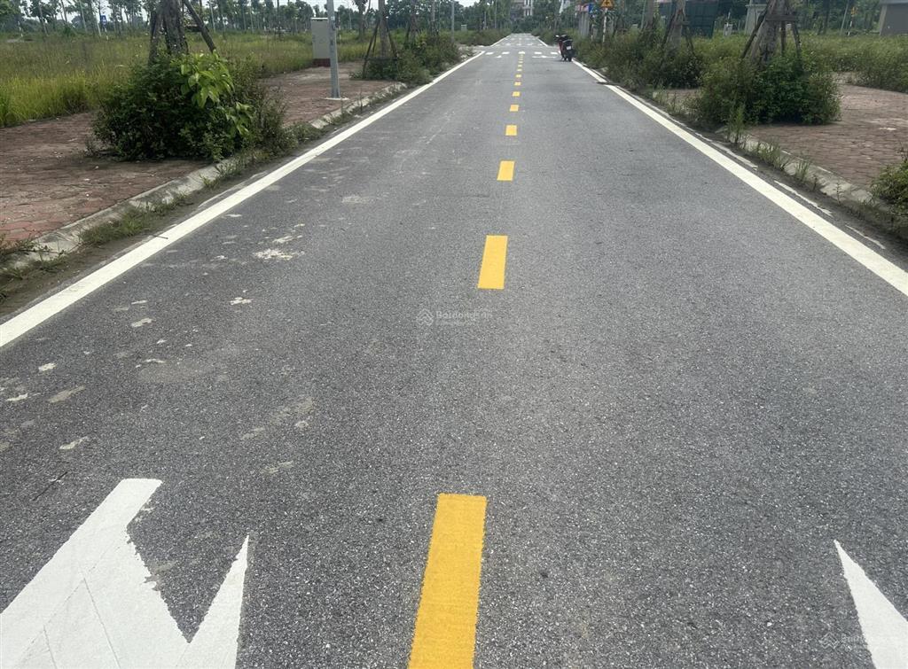 Bán gấp lô góc 78m2 hướng đn nhìn ra đường bắc nam khu ngọc mỹ. gần viện nhi, sản tw.  0985 242 ***