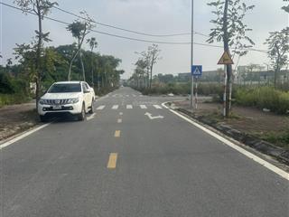 Gia đình cần bán lô 75m2 khu ngọc mỹ, quốc oai. gần viện nhi, sản tw.  0985 242 ***