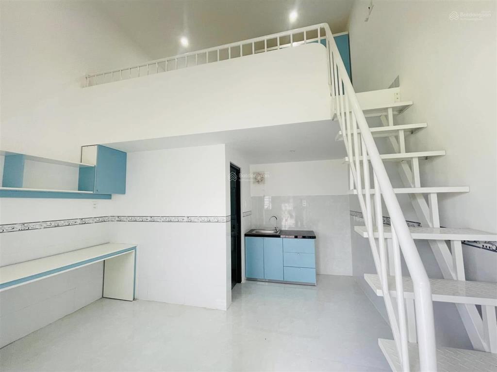Chính chủ, cho thuê mini house máy lánh, sân vườn, sân đậu oto  giá 2tr800k