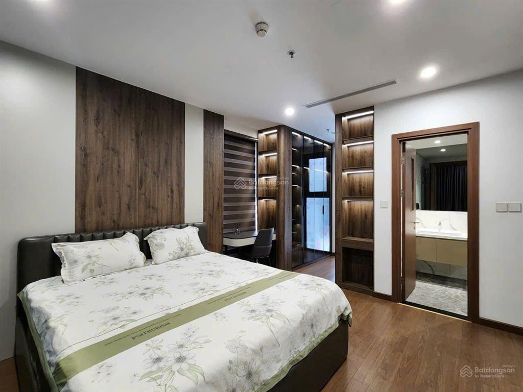 Em cho thuê cc the nine 2pn giá 18tr/tháng, nội thất đẹp, có slot ô tô