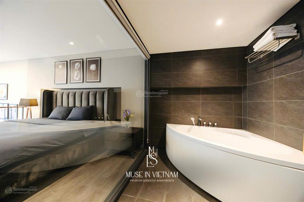 Bán căn hộ 76m2  1pn pentstudio, lạc long quân, giá 7 tỷ, tầng thoáng mát