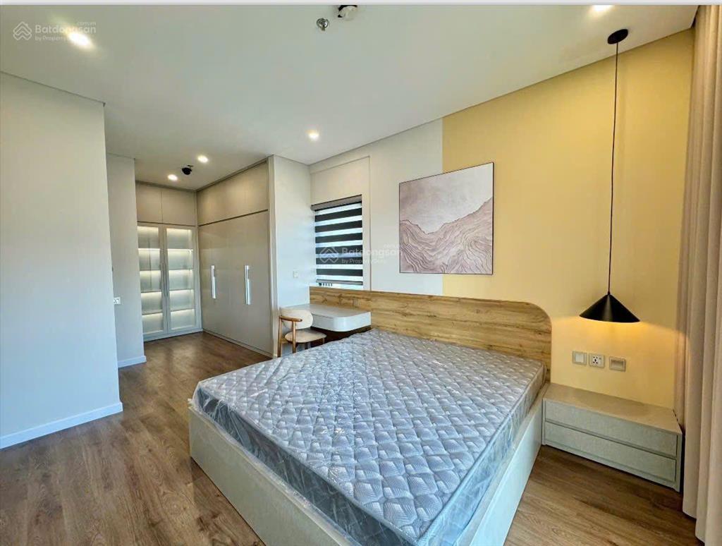 Em cho thuê soho heritage 2pn giá 20tr/th full đồ, nội thất đẹp, có slot oto