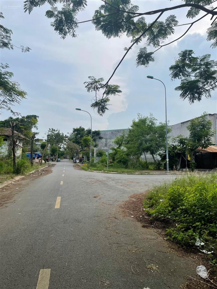 Bán đất nền 90m2 đối diện công viên ven sông tphcm giá 2 tỏi 250tr tại kdc nam sài gòn long hậu