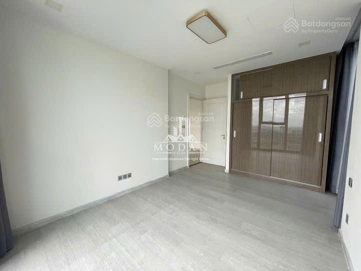 Vinhomes golden river bán căn 3 pn view sông sg đã có sổ hồng