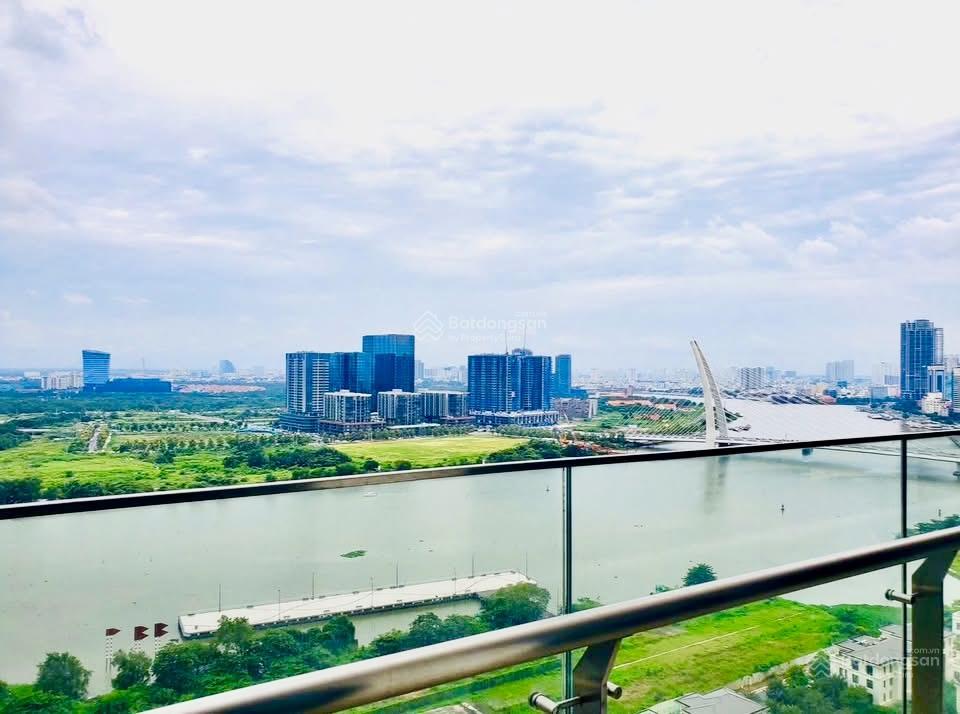 Bán căn hộ 3 pn  2 bancon tại vinhomes golden river  bason