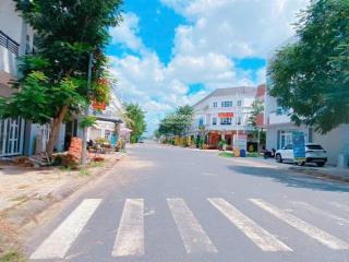 110m2, xây ở liền được, dân cư hiện hữu, tiện ích đầy đủ
