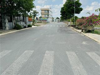 450tr mua được lô đất 1,6 tỷ. sổ sẵn, công chứng, 100% thổ cư, kdc hiện hữu