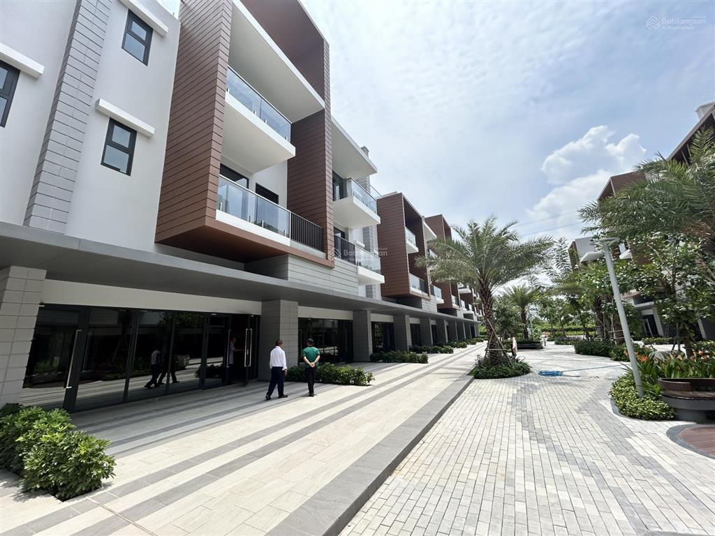 Nhà phố thương mại celesta avenue. cần bán 35tỷ45 tỷ