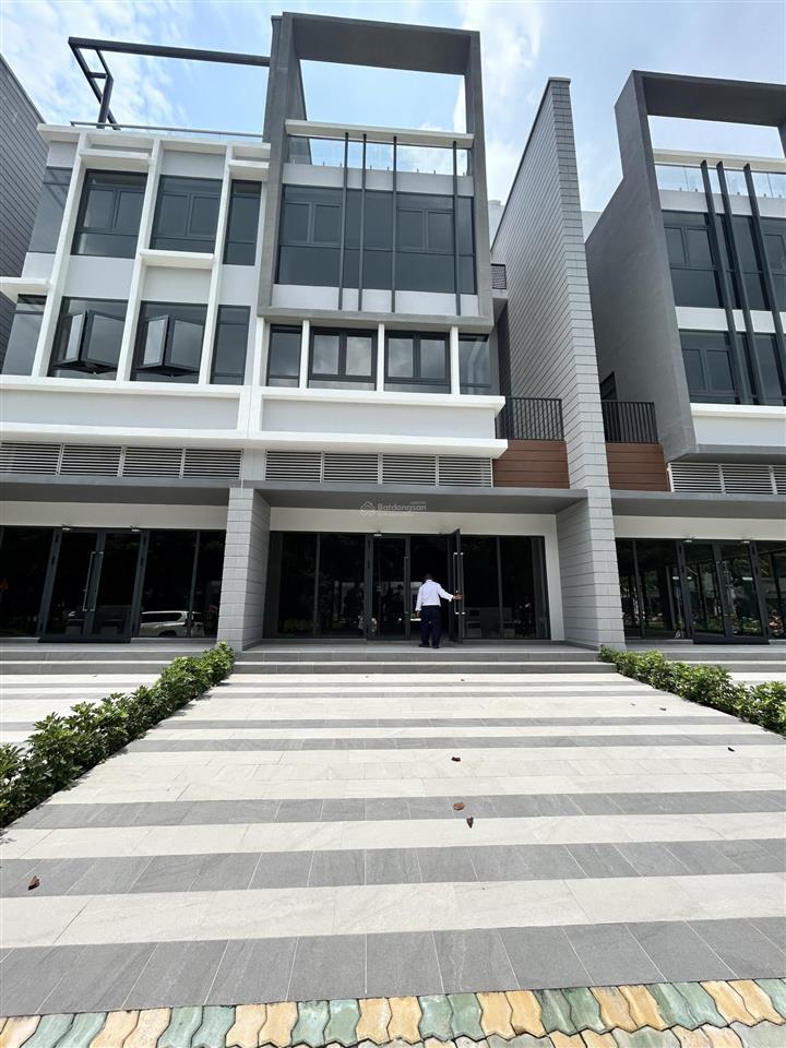 Nhà phố thương mại celesta avenue. cần bán 35tỷ45 tỷ