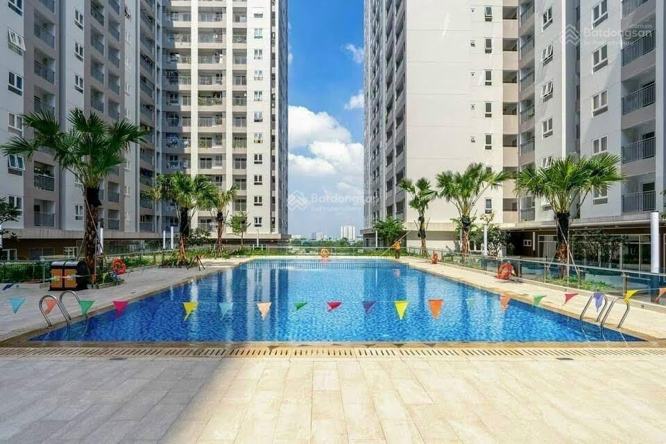 Căn hộ chung cư lavita charm 2 phòng ngủ, 2nvs mới, nội thất cao cấp, cách ga metro 10p đi bộ!