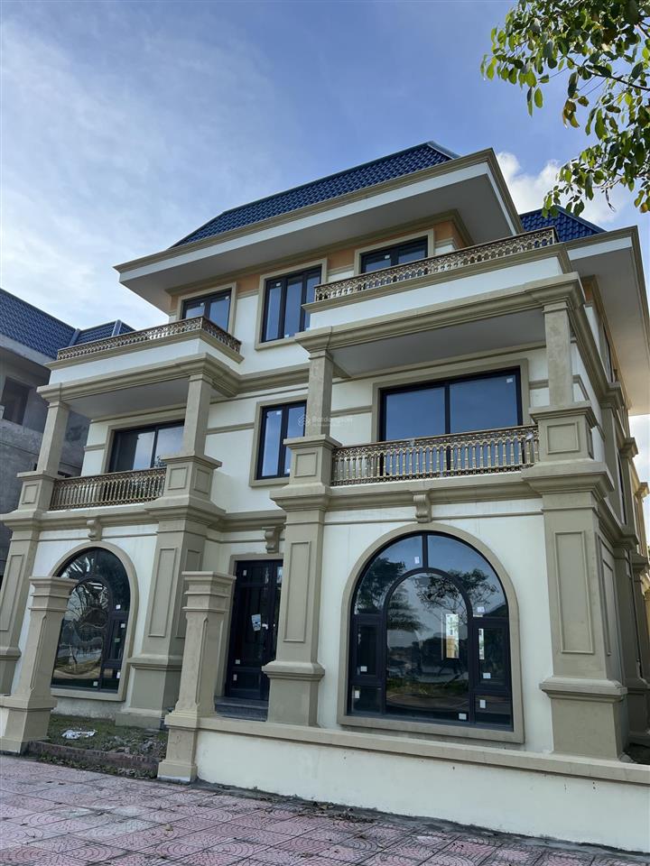 Biệt thự mặt biển và trực diện bãi tắm green dragon city ttp cẩm phả sổ lâu dài  0976 758 ***