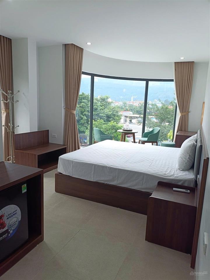 Căn góc vincom 125,7m2 đang cho thuê 30tr/tháng bán nhanh 10 tỷ 800tr  0976 758 ***