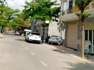 3.9 tỷ nhà 68m2  4 tầng  5pn  bình chuẩn  thuận an