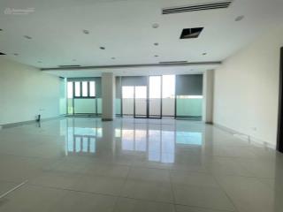 Cho thuê căn officete golden king, nguyễn lương bằng, q7, dt 153m2 giá 69triệu/tháng.  0937 379 ***