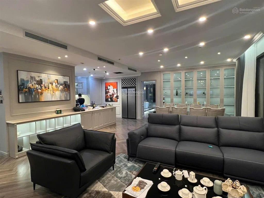 Căn 5 ngủ 212m2 đủ đồ xịn view 3 mặt gồm 2 căn góc liền kề thông nhau times city