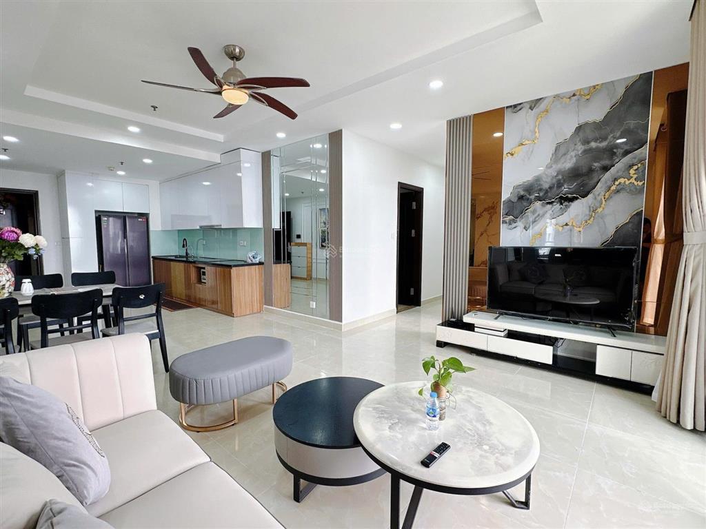 Cho thuê căn góc 3 ngủ sáng times city rộng 110m2 đủ đồ có slot ô tô