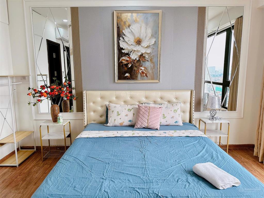 Cho thuê căn góc 3 ngủ sáng times city rộng 110m2 đủ đồ có slot ô tô