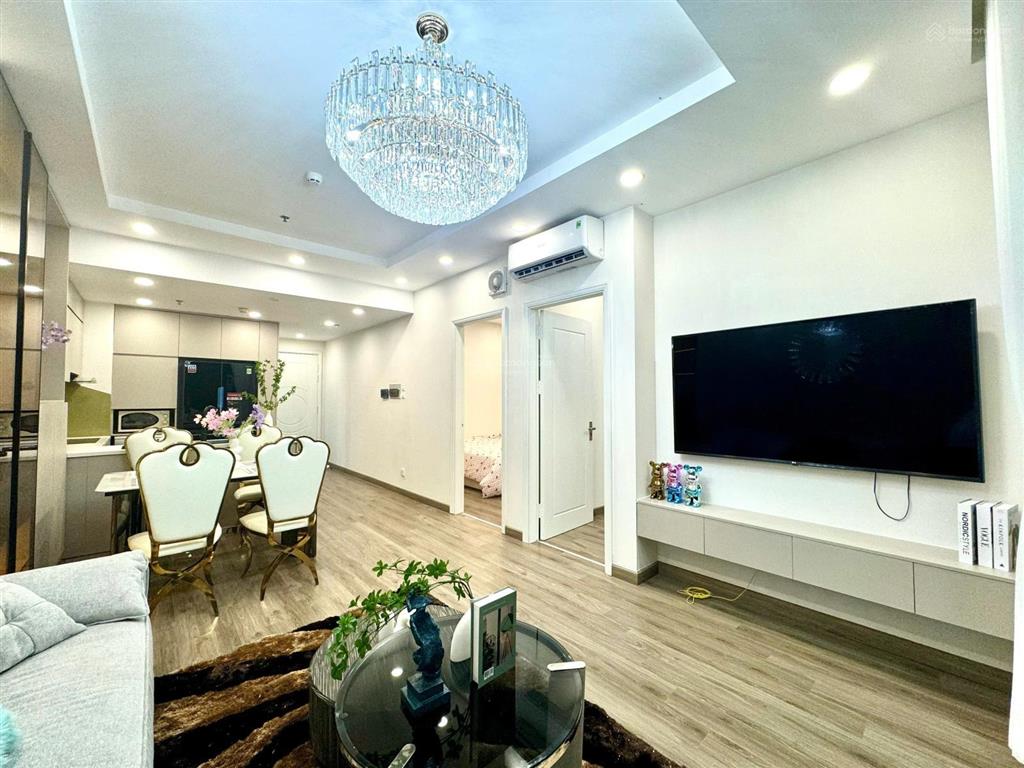 Chủ cần tiền gấp bán nhanh 2 ngủ times city rộng 83m2 có 8.35 tỷ full đồ đẹp