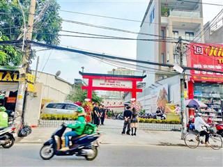 Cho thuê gần 900m2 mt phạm hữu lầu đoạn đông nhất, ngay ngã tư nguyễn lương bằng