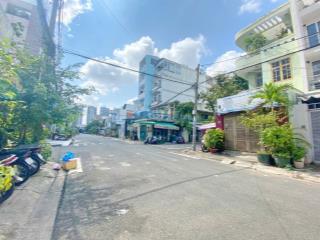 Nhà đẹp mặt tiền đường số gần lottle quận 7 có thang máy