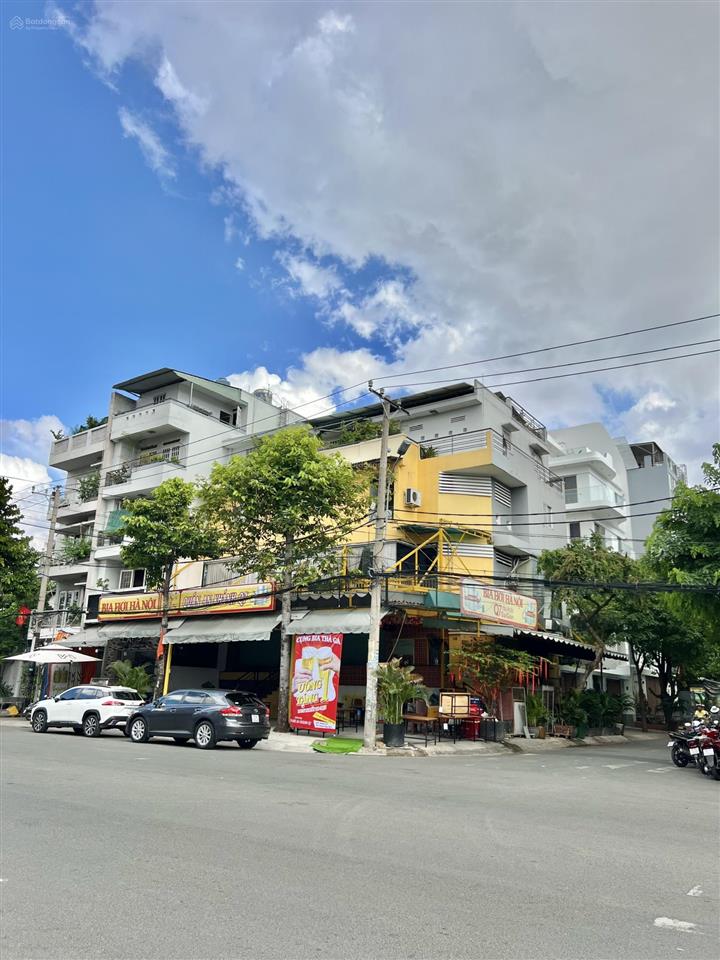 Trục thương mại 30m, vỉa hè 10m góc 2 mặt tiền 229m cực thơm giá 65 tỷ