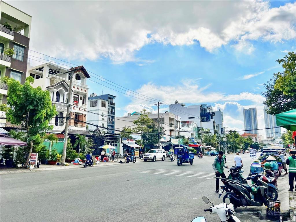 Trục thương mại 30m, vỉa hè 10m góc 2 mặt tiền 229m cực thơm giá 65 tỷ