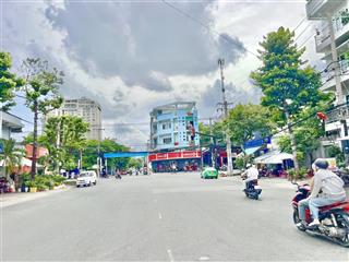 Trục thương mại 30m, vỉa hè 10m góc 2 mặt tiền 229m² cực thơm giá 68 tỷ