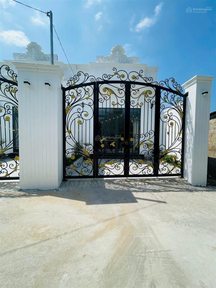 Mua nhà đón tết bính ngọ, cách aeon mall 5 phút. đường xe tải, chủ quyền đầy đủ. có vay ngân hàng