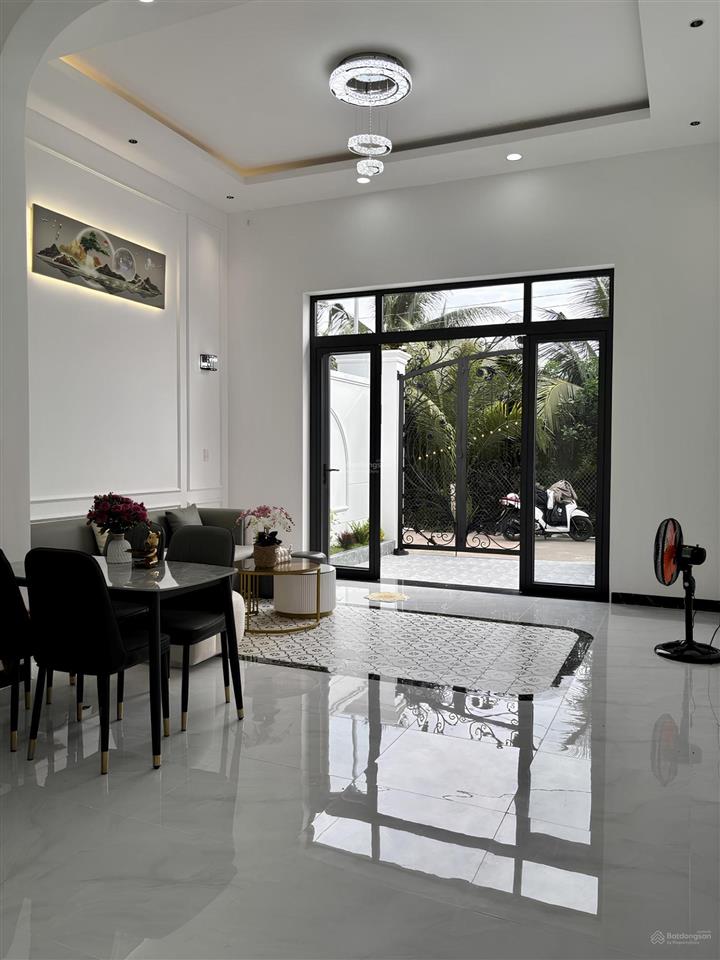 Mua nhà đón tết bính ngọ, cách aeon mall 5 phút. đường xe tải, chủ quyền đầy đủ. có vay ngân hàng