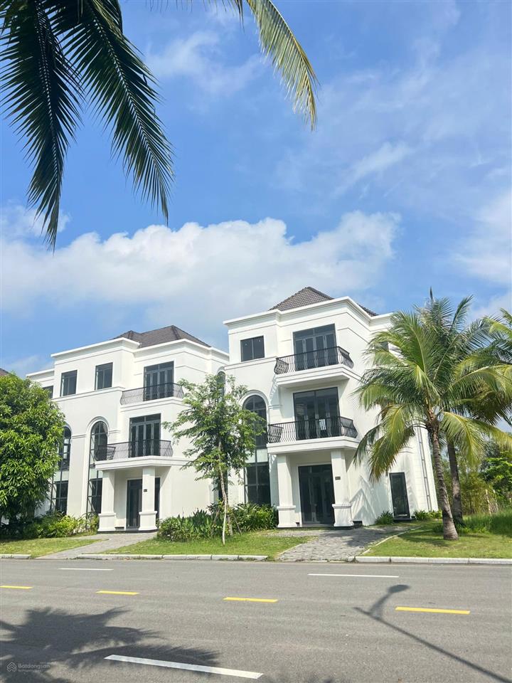 Bán gấp biệt thự b109 west lakes golf & villas, 6,3 tỷ, 170m2, 4pn, 4wc ngay trục đường chính 22 m