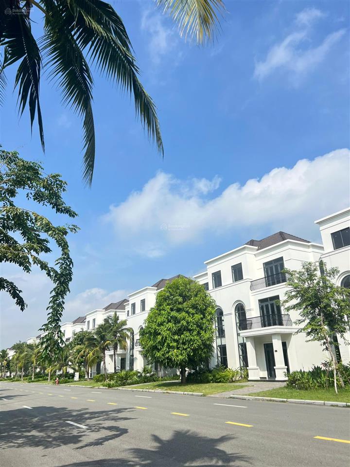 Bán gấp biệt thự b109 west lakes golf & villas, 6,3 tỷ, 170m2, 4pn, 4wc ngay trục đường chính 22 m