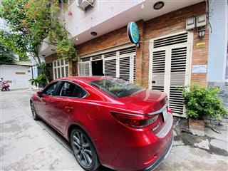 Bán nhà hxh 6m ngay trường đh kinh tế q10 . 1 trệt 3 lầu đẹp giá 9 tỷ .