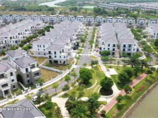 Cần bán shophouse mặt tiền 22m  đã nhận nhà  giá bán 8,8 tỷ