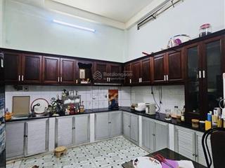 Bán gấp nhà hẻm oto lạc long quân, 100m2