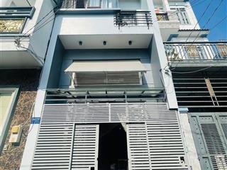 Bán nhanh nhà phố 3 tầng 5pn ngang 4mx11m nội thất đầy đủ chỉ 5tỷ100tr cách q7 1km ,có hỗ trợ n.h