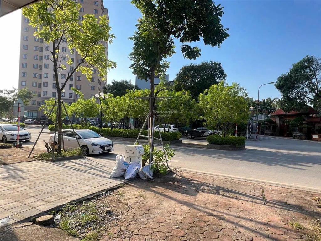 Kẹt tiền bán nhanh đất khu đấu giá đường đôi đẹp nhất giang biên