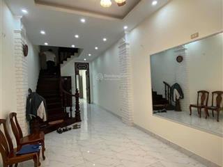Bán nhà mặt phố sài đồng giá 35,6 tỷ kinh doanh sầm uất, vỉa hè đá bóng, sđcc