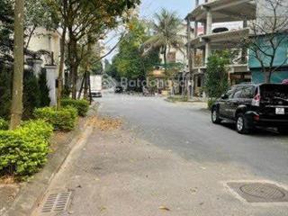 Bán biệt thự việt hưng dt 325m2, tới mở đường là căn góc tuyệt đẹp