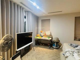Bán nhà lô góc 4 mặt thoáng ngọc thuỵ đường ô tô tránh