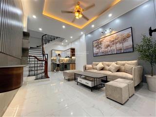 Siêu phẩm ! nhà đẹp phạm ngọc thạch 85m2 x 3 tầng, 15m ra phố phạm ngọc thạch. giá bán 19 tỷ.