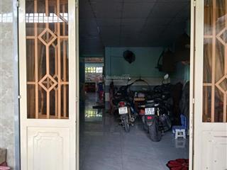 Kẹt tài chính chủ nhà muốn bán nhà + đất đẹp 85tr/m2 trung tâm quận 2 cũ . thương lượng nhẹ