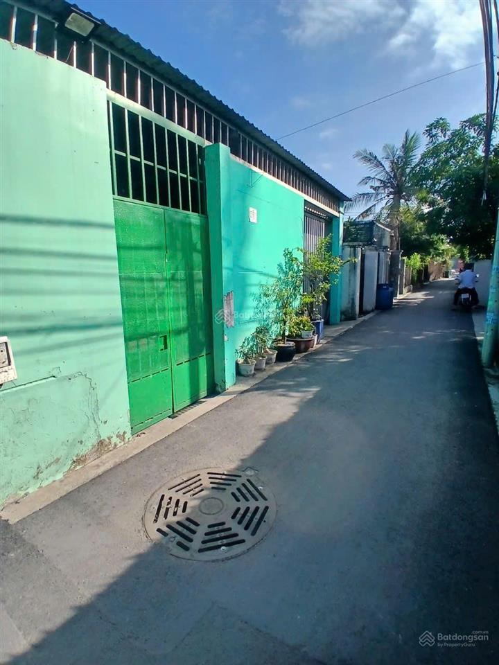 Kẹt tài chính chủ nhà muốn bán nhà + đất đẹp 85tr/m2 trung tâm quận 2 cũ . thương lượng nhẹ