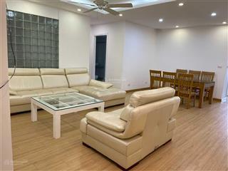 Bán căn hộ chung cư 671 hoàng hoa thám, 113.5m2, 2 phòng ngủ, 2wc giá 75tr/m2. nội thất xịn mới